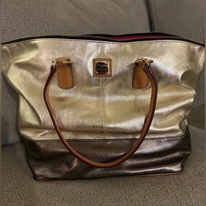 Unused: Dooney & Bourke Tote O-Ring Shopper in GOLD/ BRONZE. 135909989